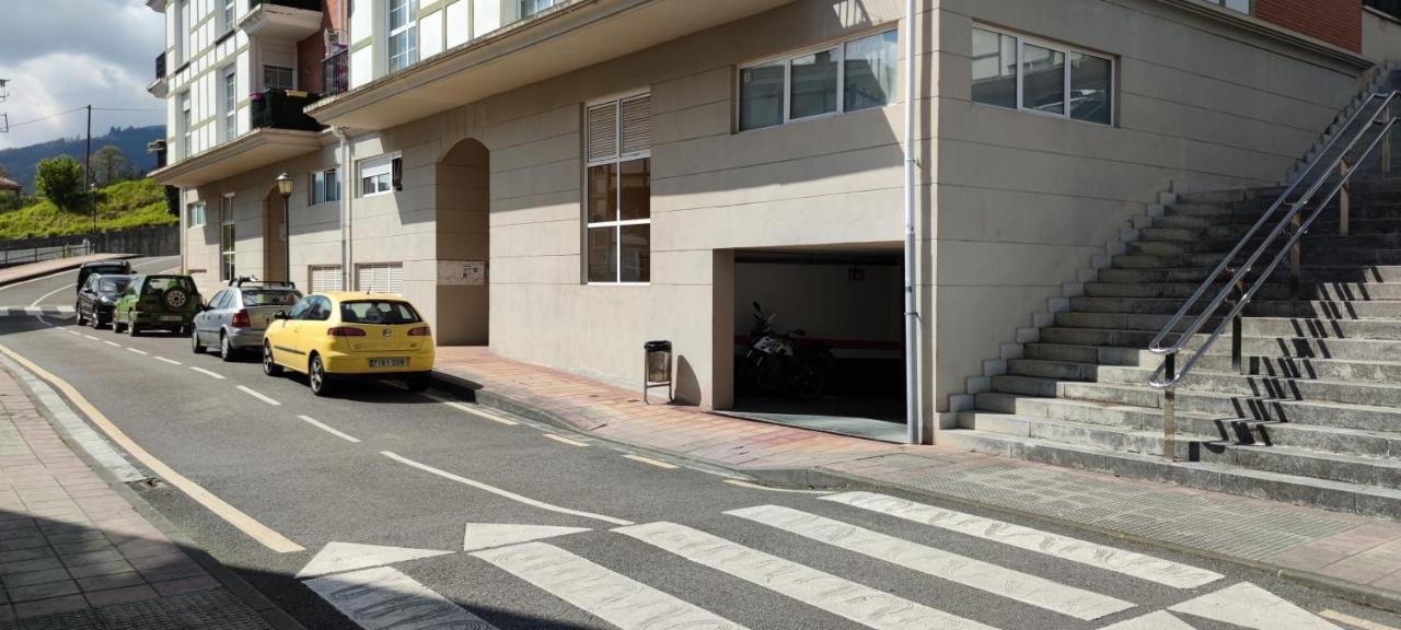 Intxaurti Etxea Apartment