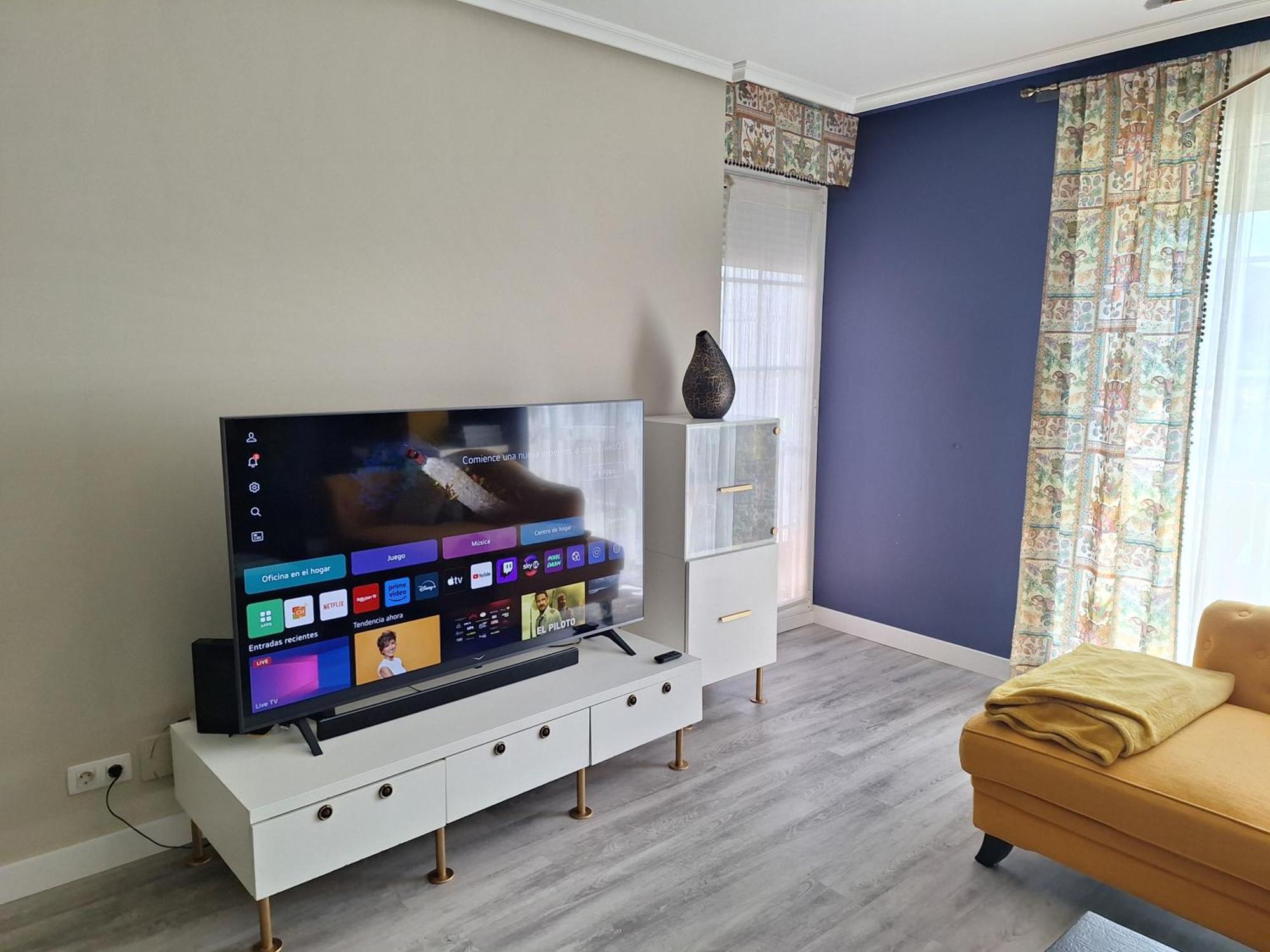 Intxaurti Etxea Apartment *